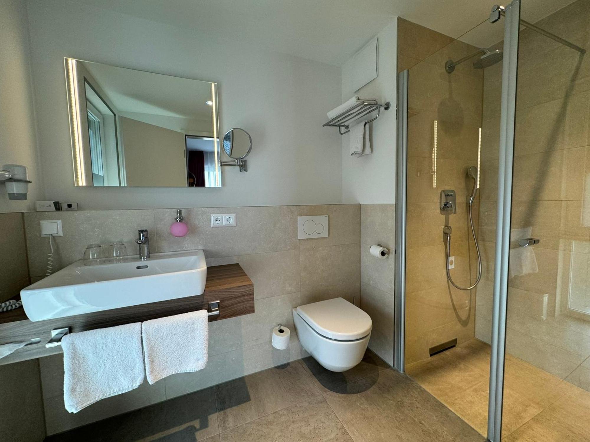 Fontane Hotel Schorfheide Rom bilde