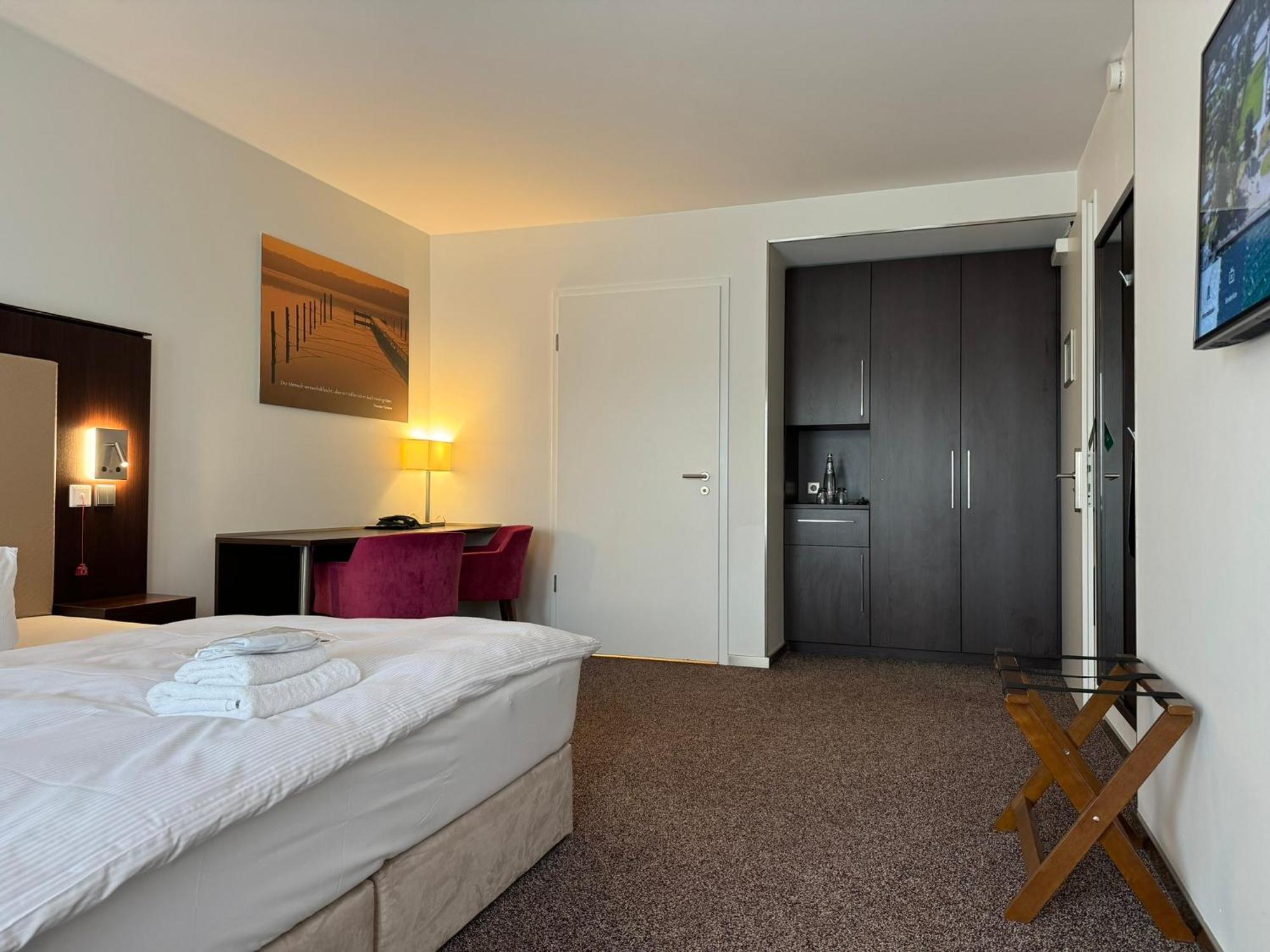Fontane Hotel Schorfheide Rom bilde